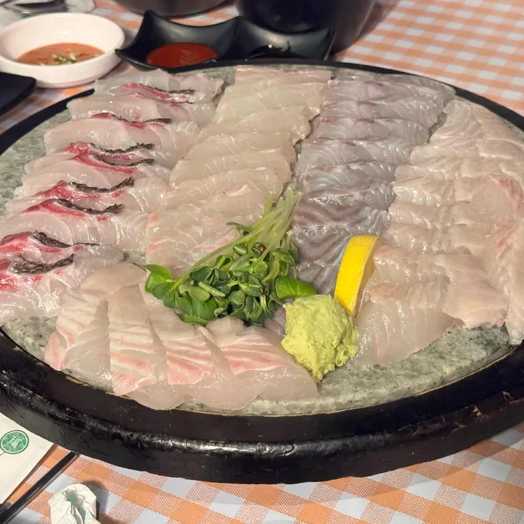 도툼횟집 대표 사진
