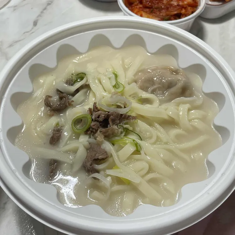 공릉사골칼국수 사진 1