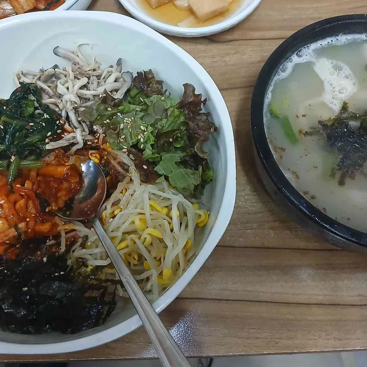 엄지손칼국수 대표 사진