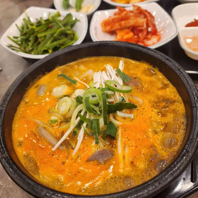 일품돼지국밥 대표 사진