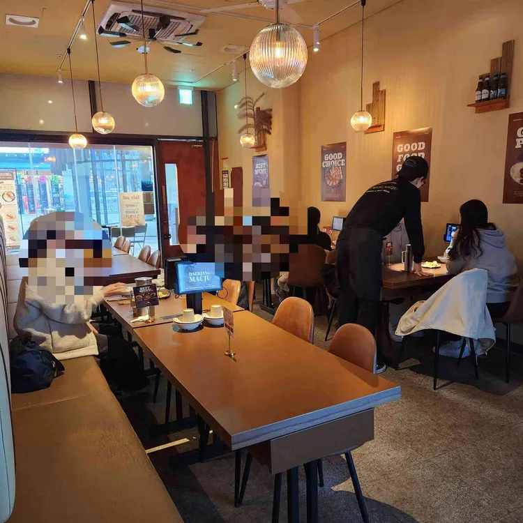 닭장 대표 사진