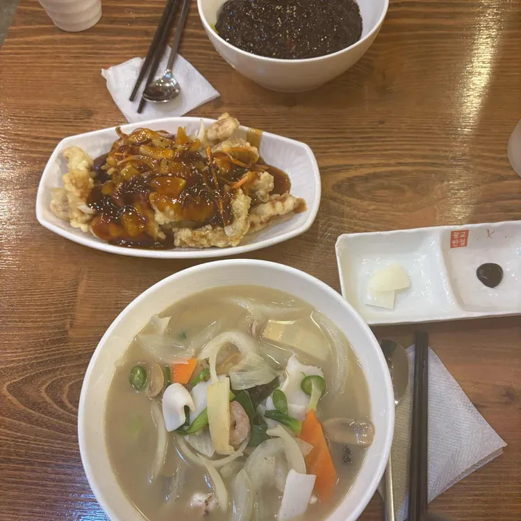 수련반점 사진 2
