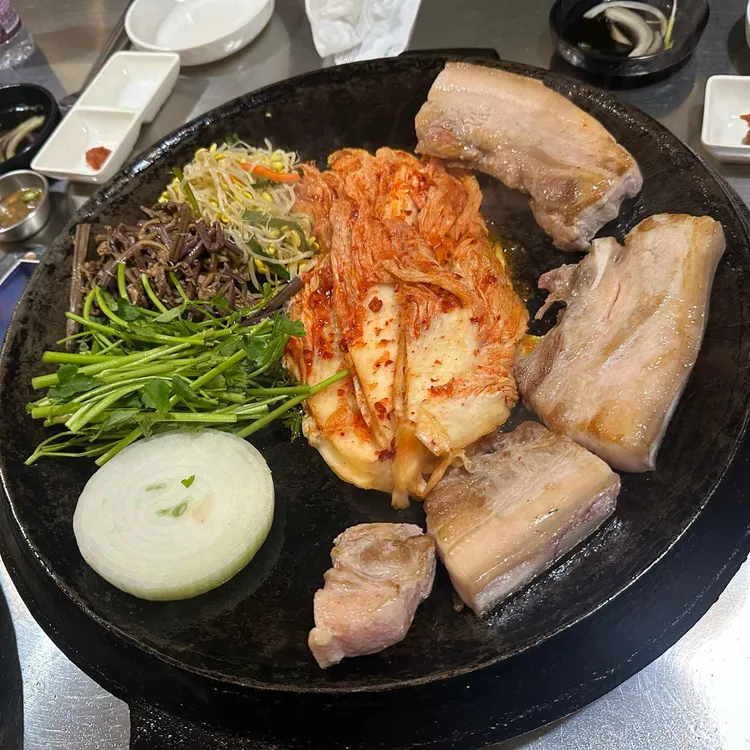 무쇠뚜껑 대표 사진