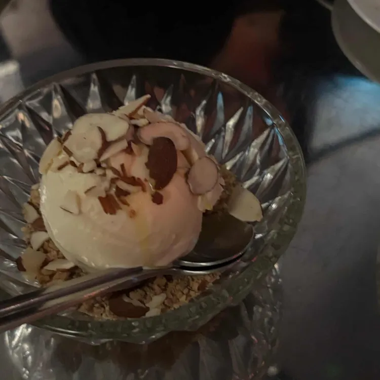 콸콸 대표 사진