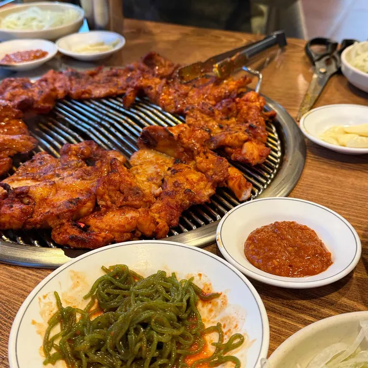 좋은날 숯불닭갈비 대표 사진