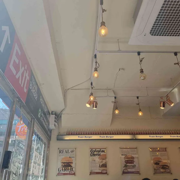 트레인버거 대표 사진