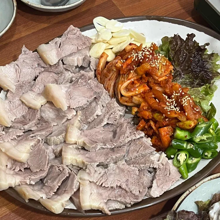 한돈보쌈 대표 사진