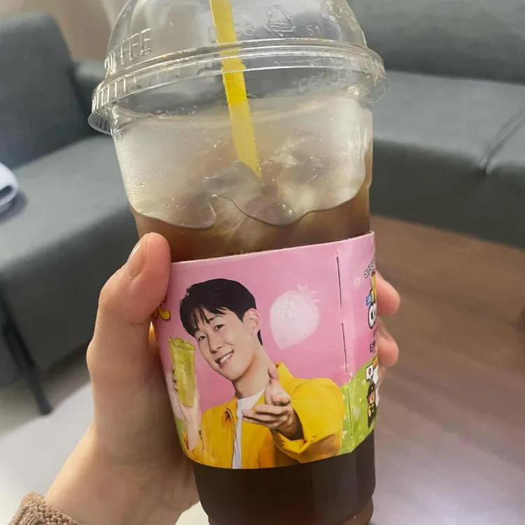메가커피 대표 사진