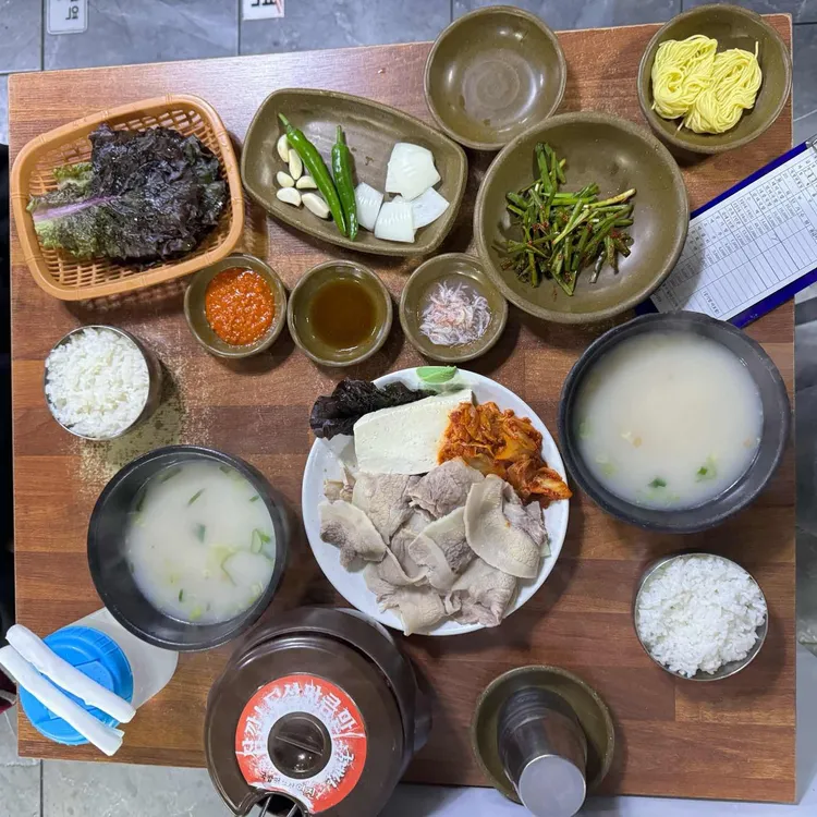영진돼지국밥 대표 사진