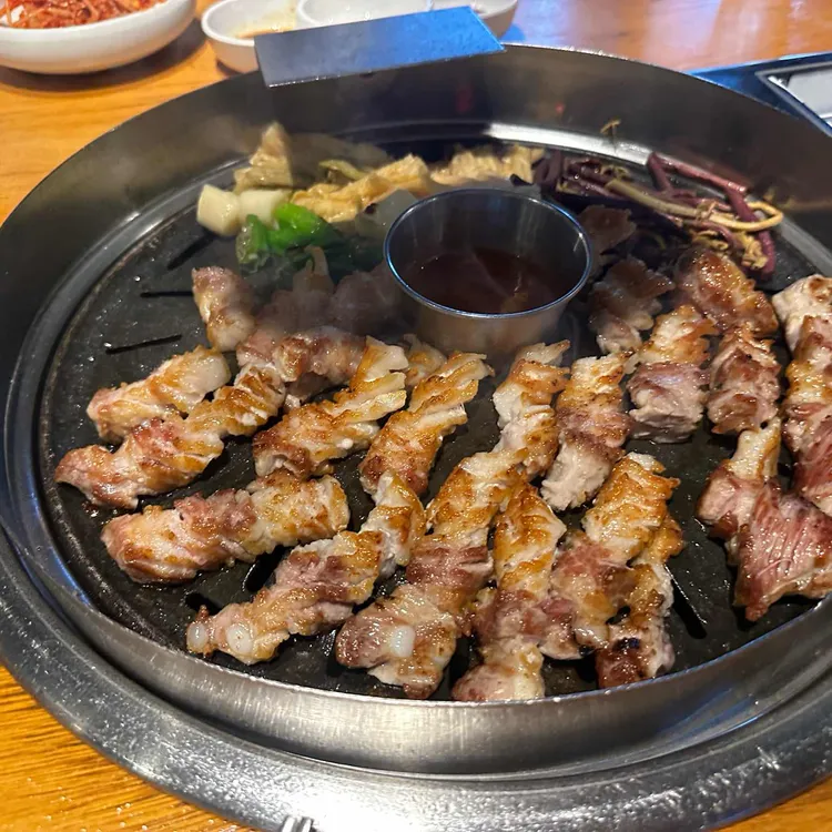 고기굽는남자 대표 사진