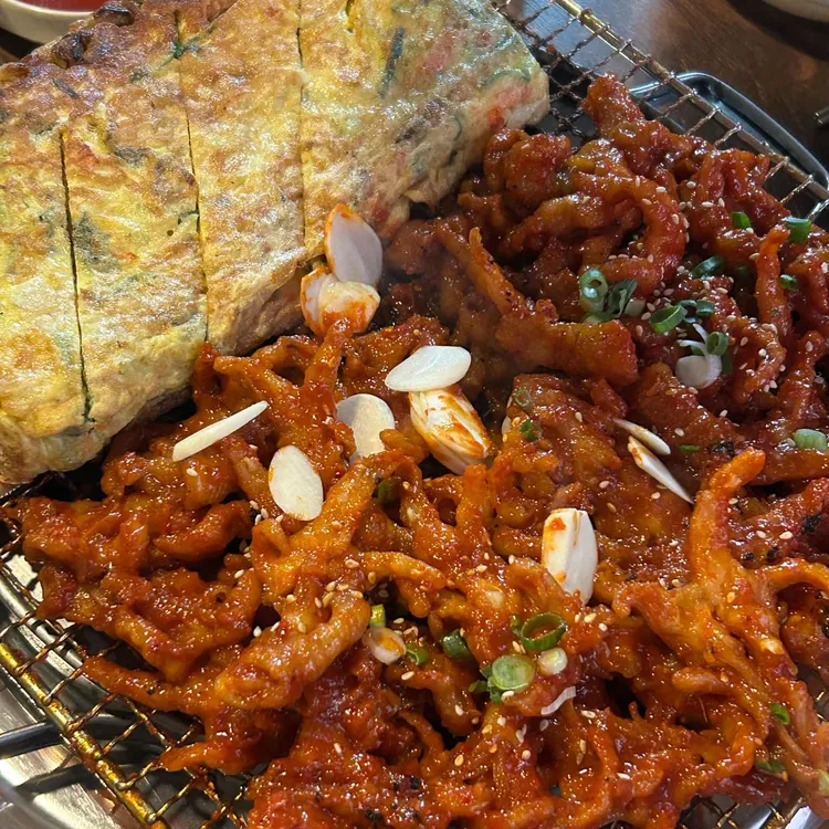 애리꼼닭발 대표 사진