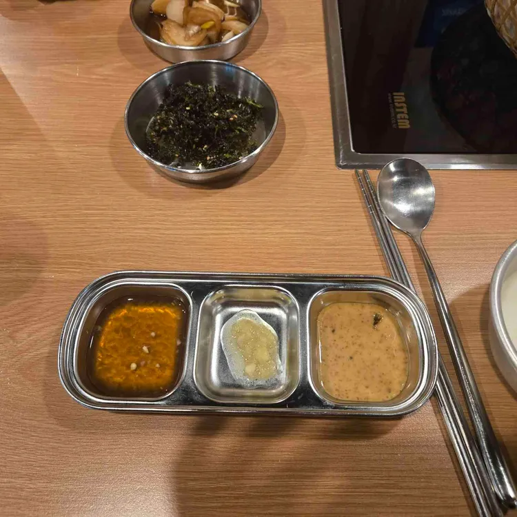 방이편백육분삼십 대표 사진