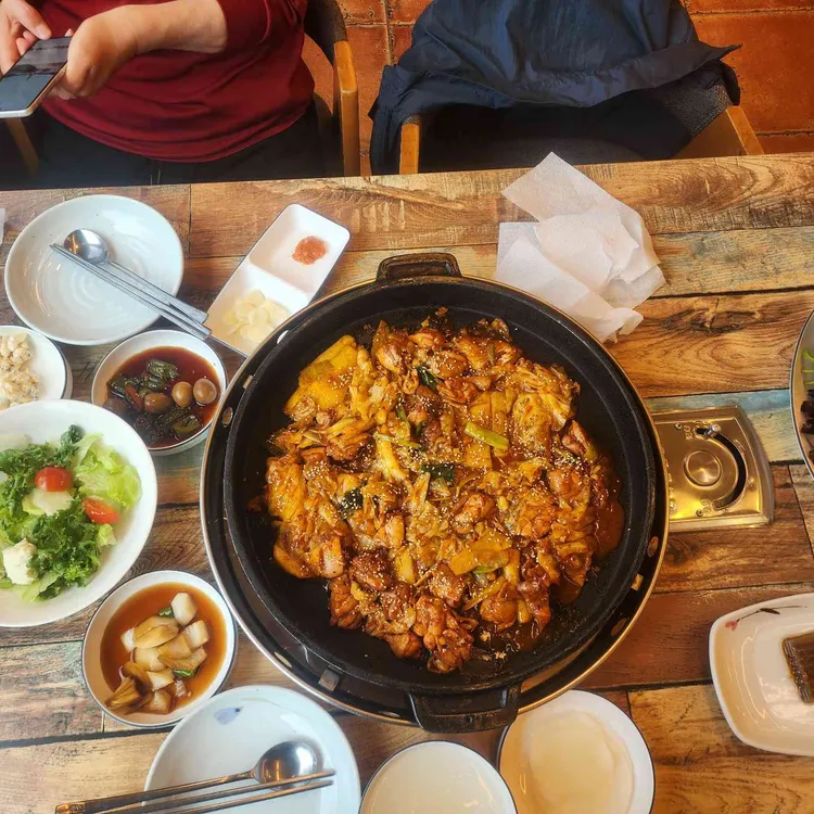 마당넓은집 대표 사진