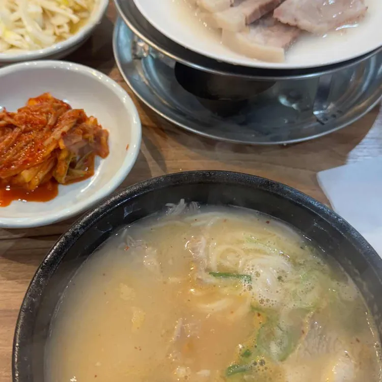 쌍둥이돼지국밥 대표 사진