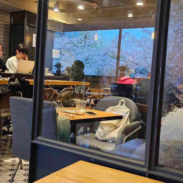 투썸플레이스 대표 사진