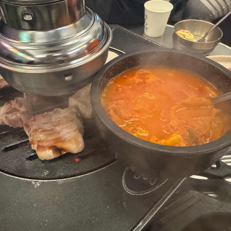 빽돈 대표 사진