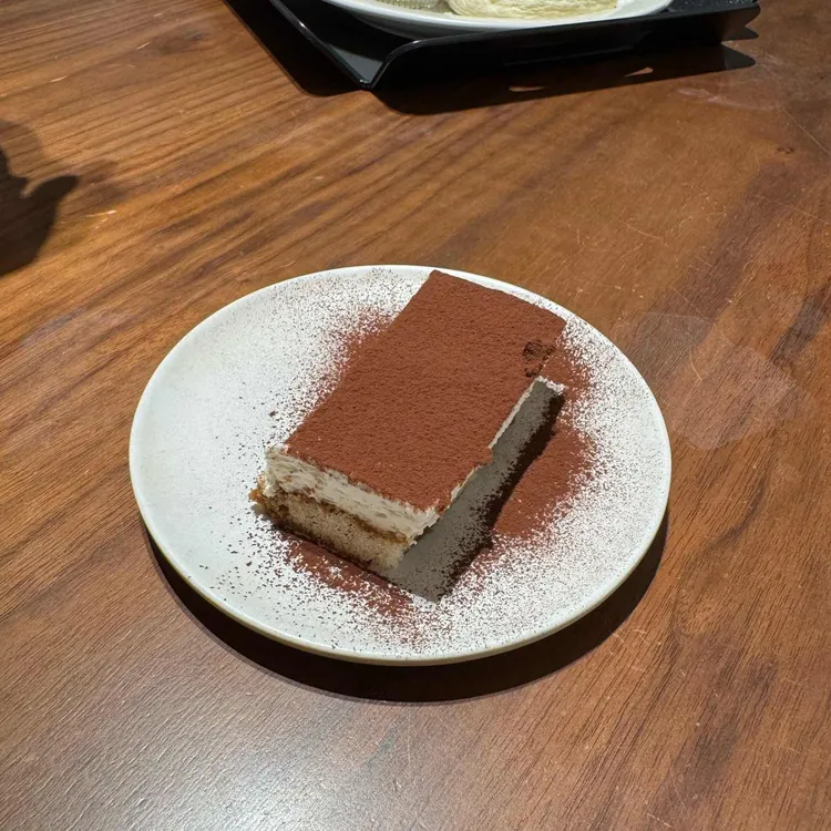 젠젠 대표 사진