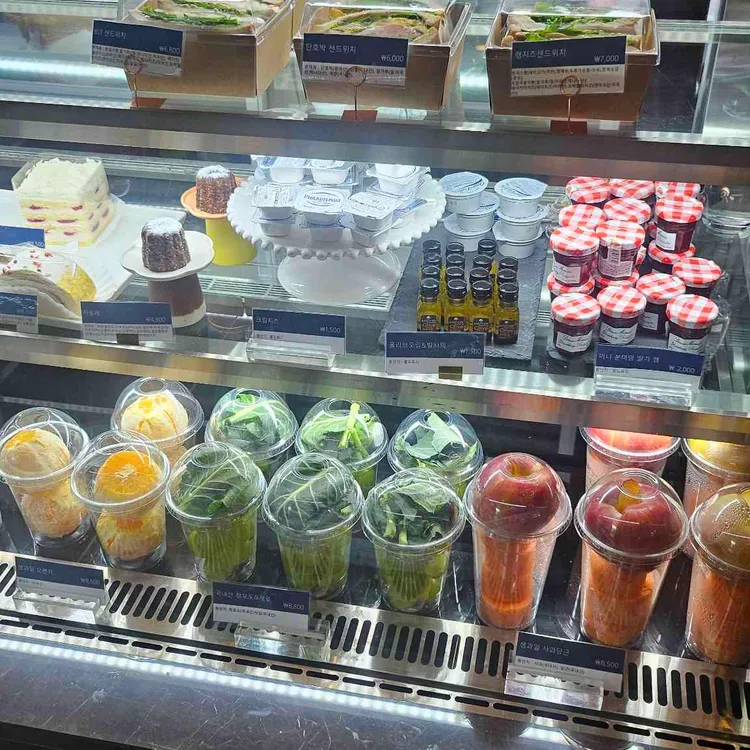 카페엔바이콘 대표 사진