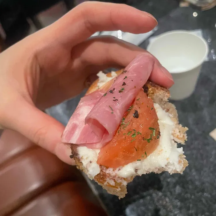 타파스빈 대표 사진