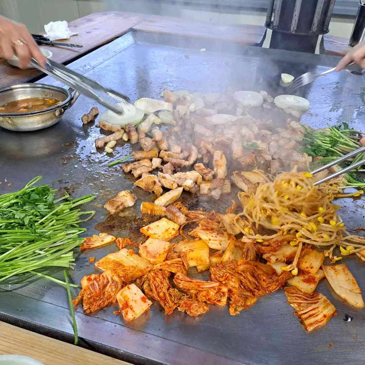 당구대통철판삼겹살 대표 사진