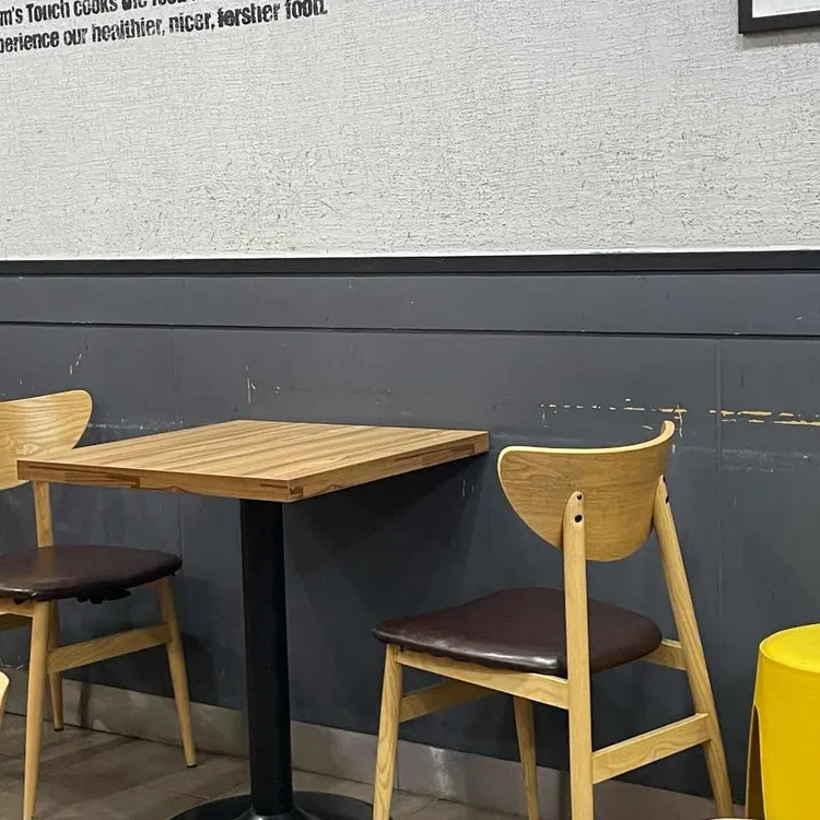 맘스터치 대표 사진