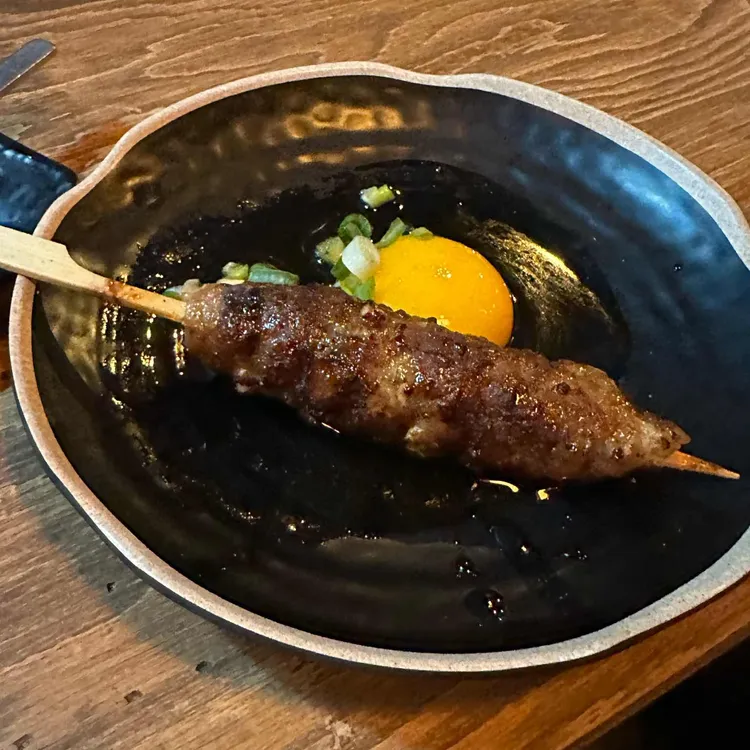 토리아에즈 대표 사진