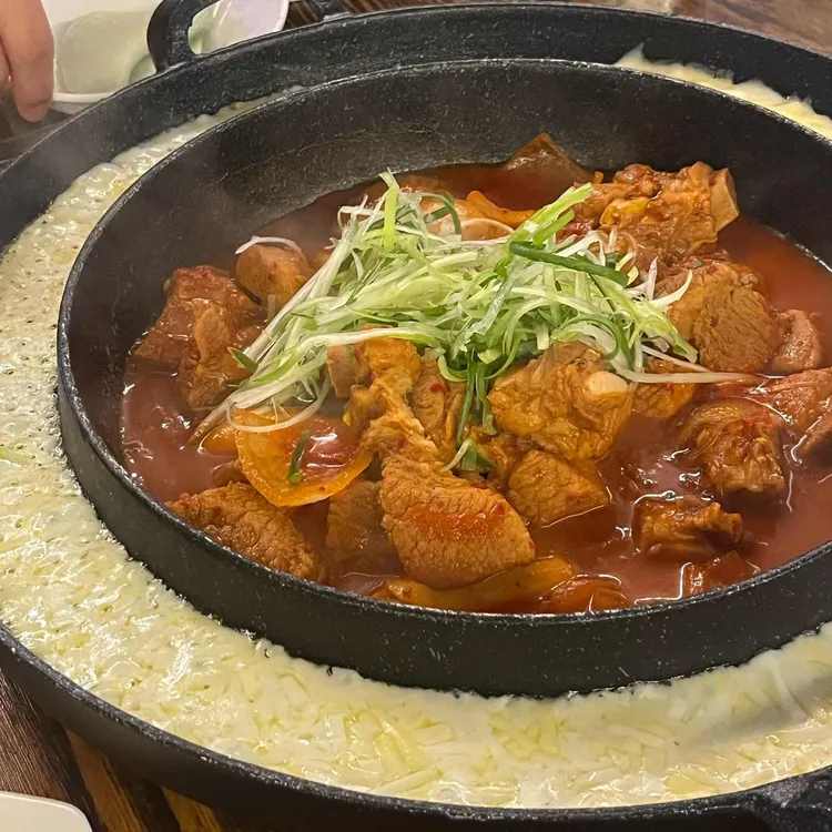 매운날 대표 사진