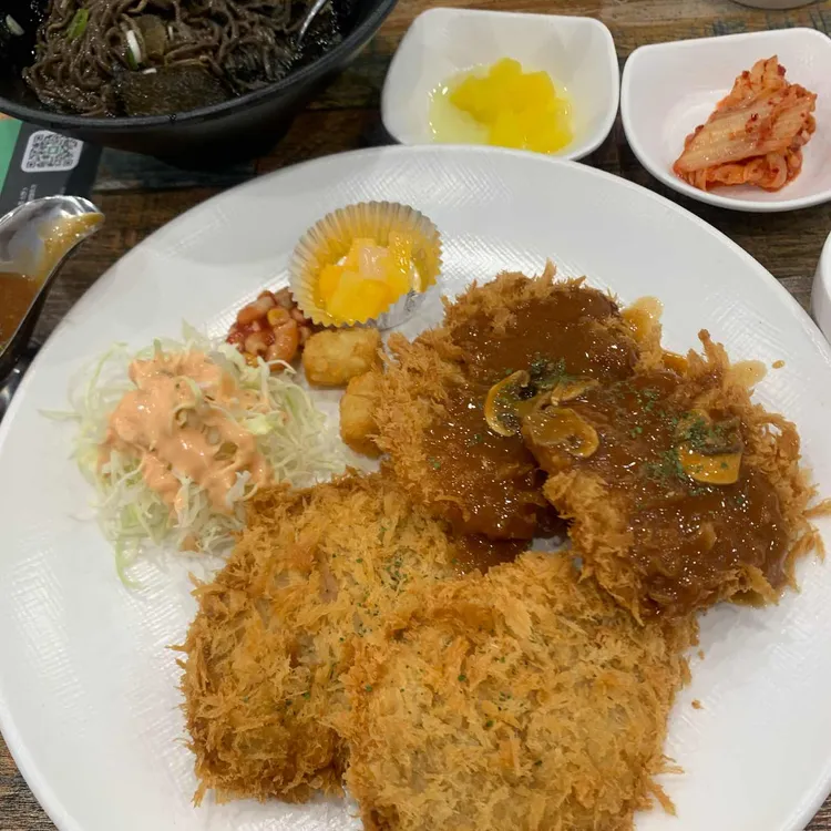 돈하우스 수제돈까스 대표 사진