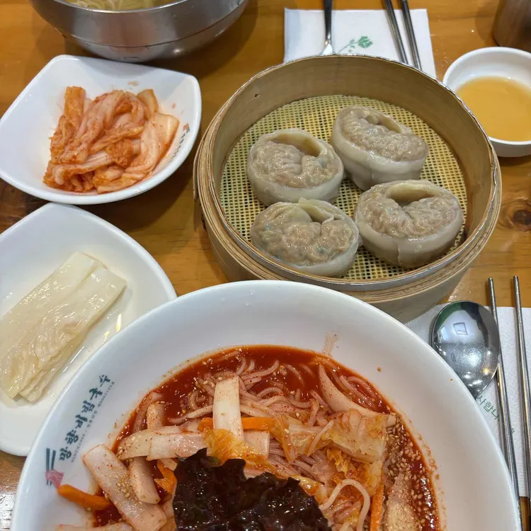 망향비빔국수 대표 사진