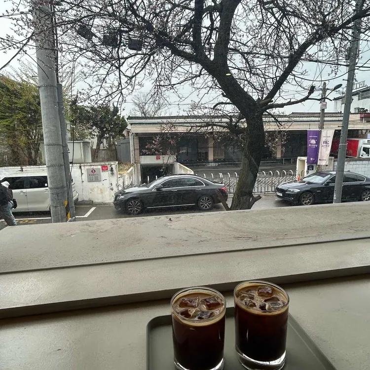 도슨트 커피하우스 대표 사진
