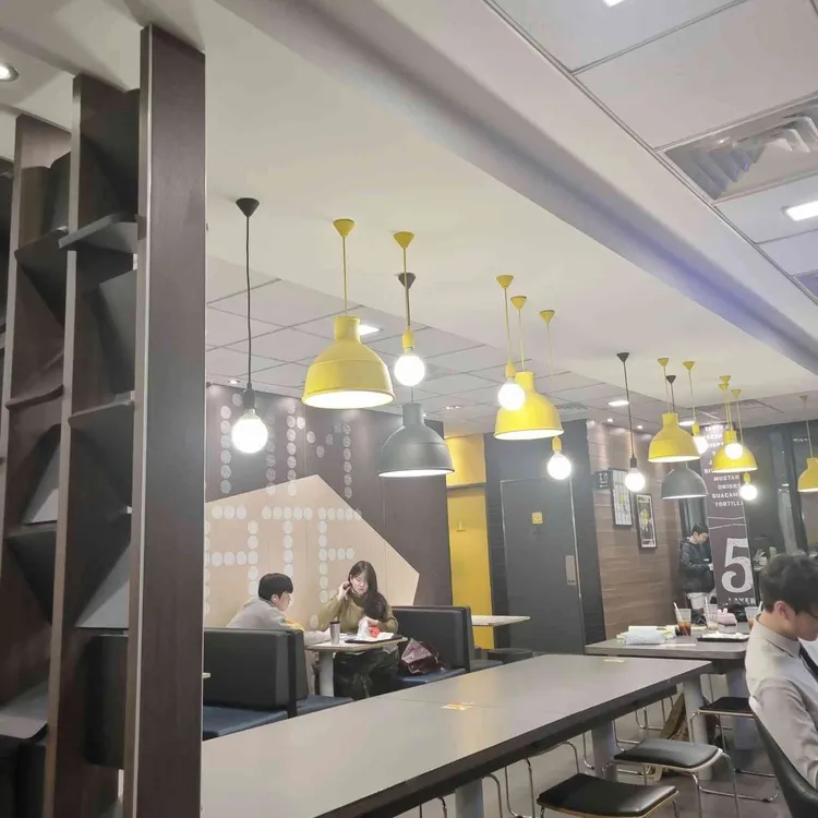 맥도날드 DT 대표 사진