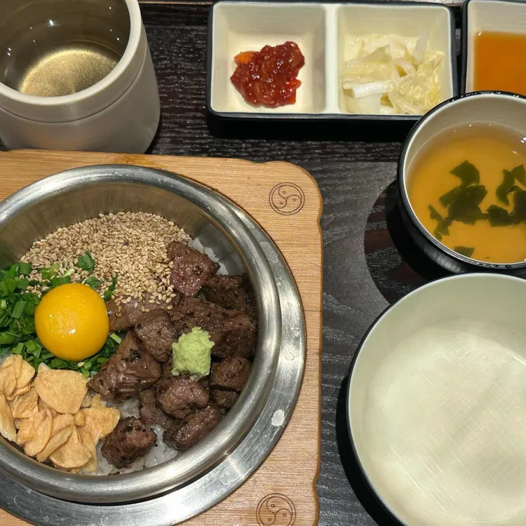 만학 현대백화점 대표 사진