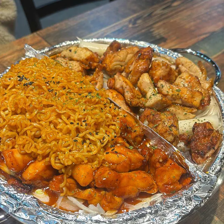 훌랄라참숯치킨 비하점 대표 사진