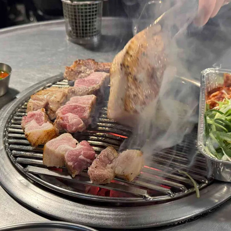 멍군집 사진 1