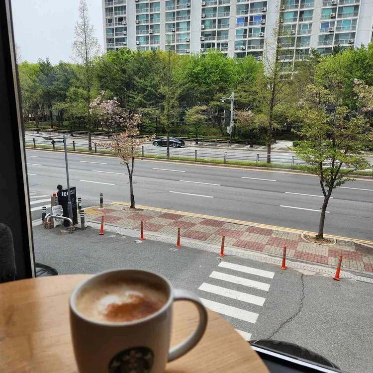 스타벅스 대표 사진