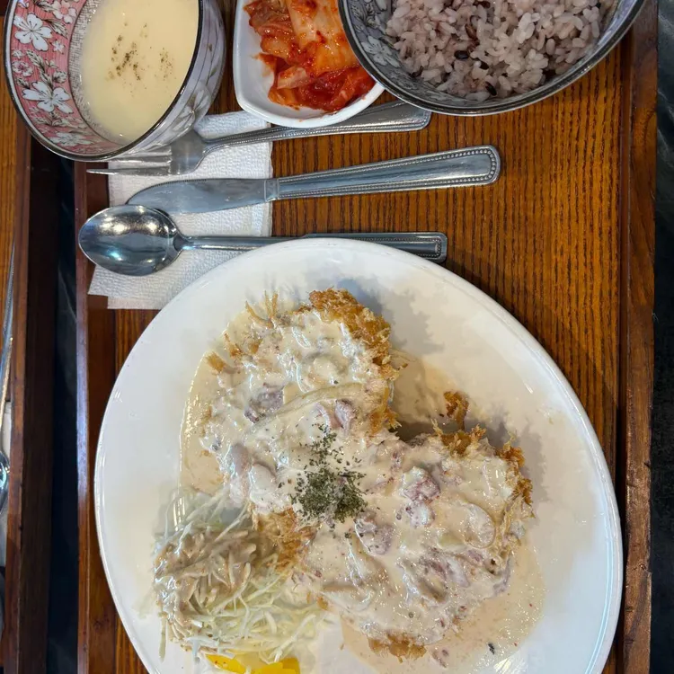 돈워리 대표 사진
