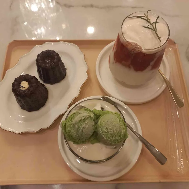 카페 룬드 대표 사진