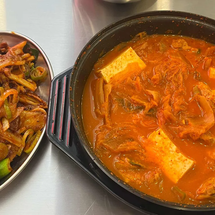 팔팔찌개 대표 사진