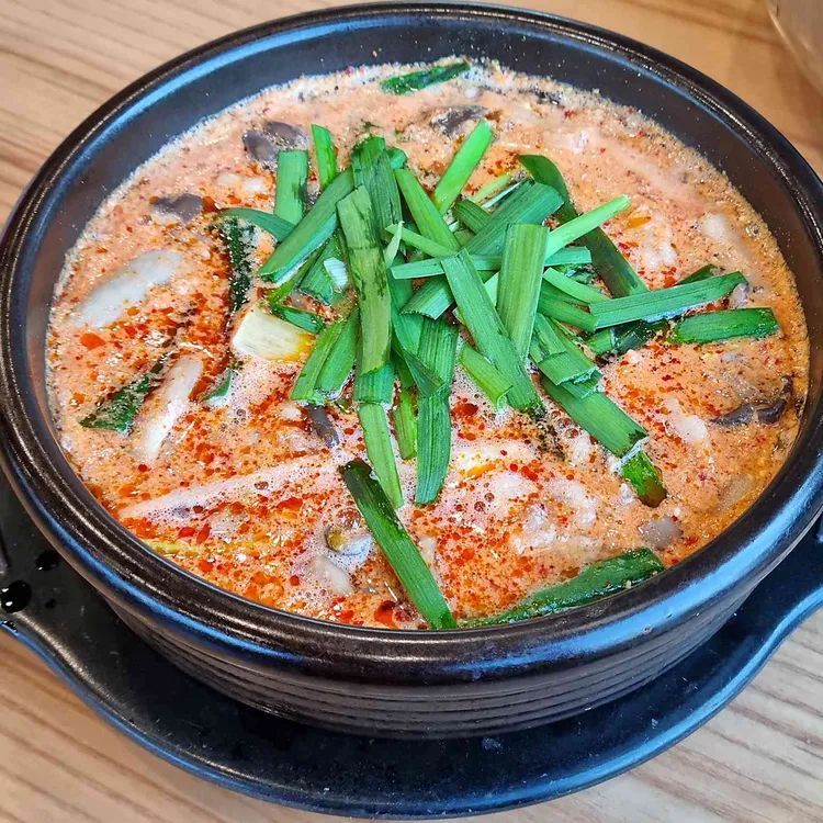 돈수백 대표 사진