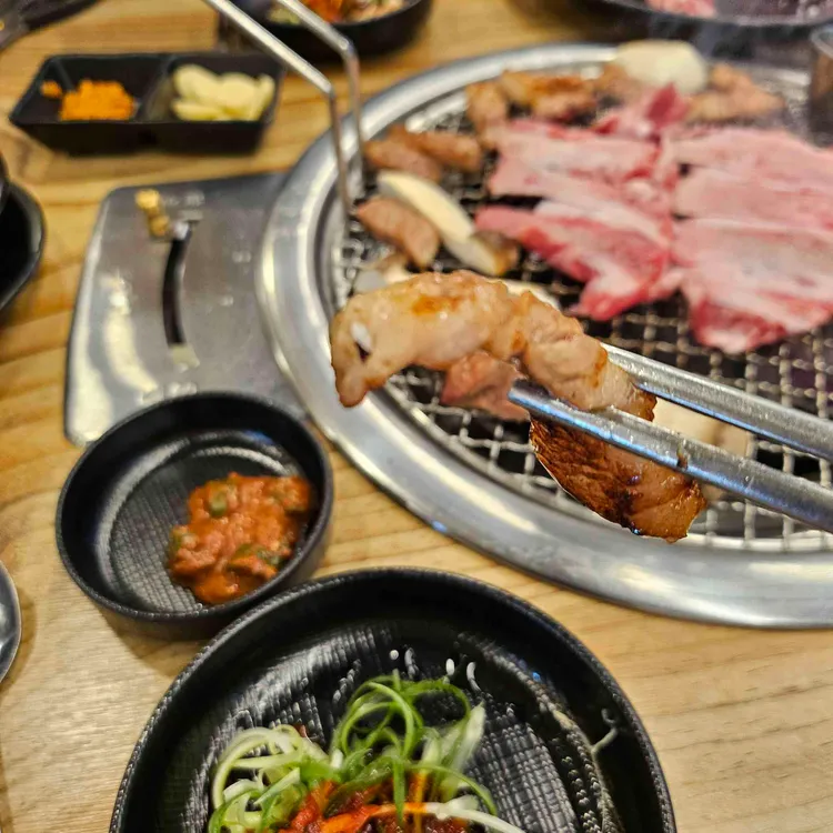 돈날개숯불갈비 사진 2
