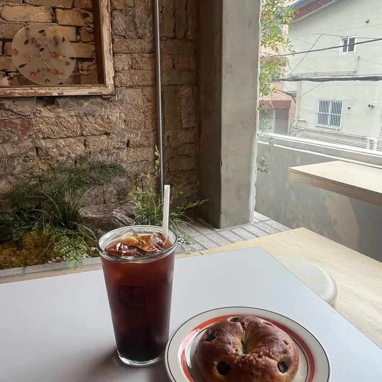 마카모예 브레드바 대표 사진