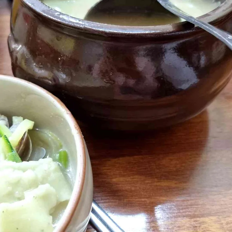 항아리수제비손칼국수 대표 사진