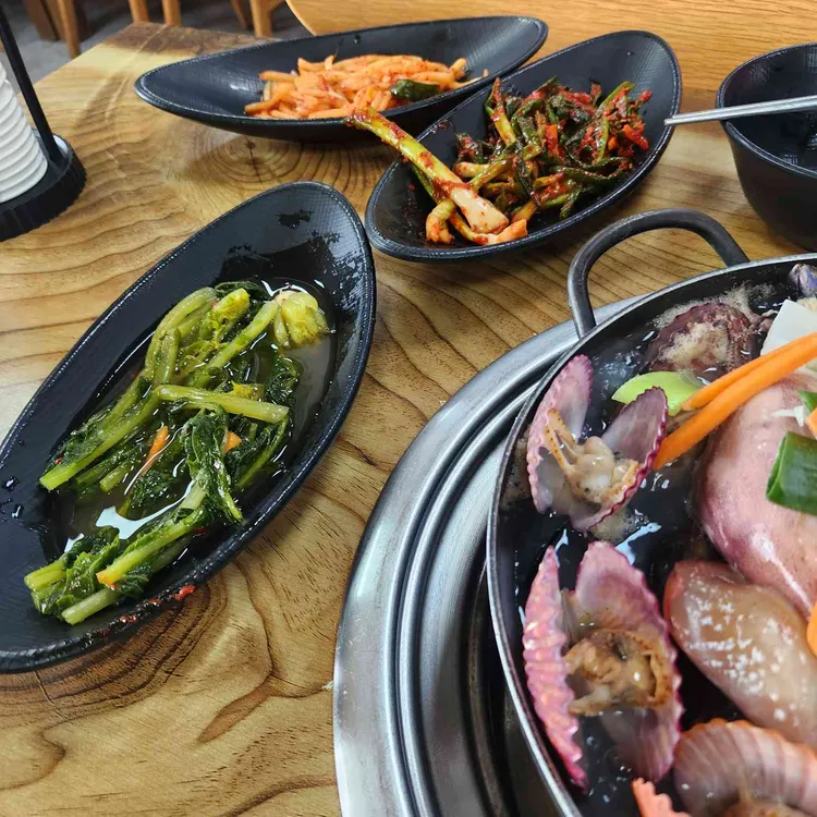 황금 손칼국수 간장게장 사진 2