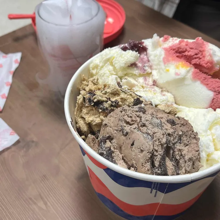 배스킨라빈스 대표 사진