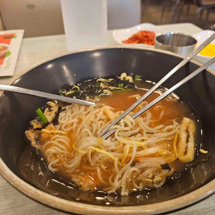 국수나무 사진 1
