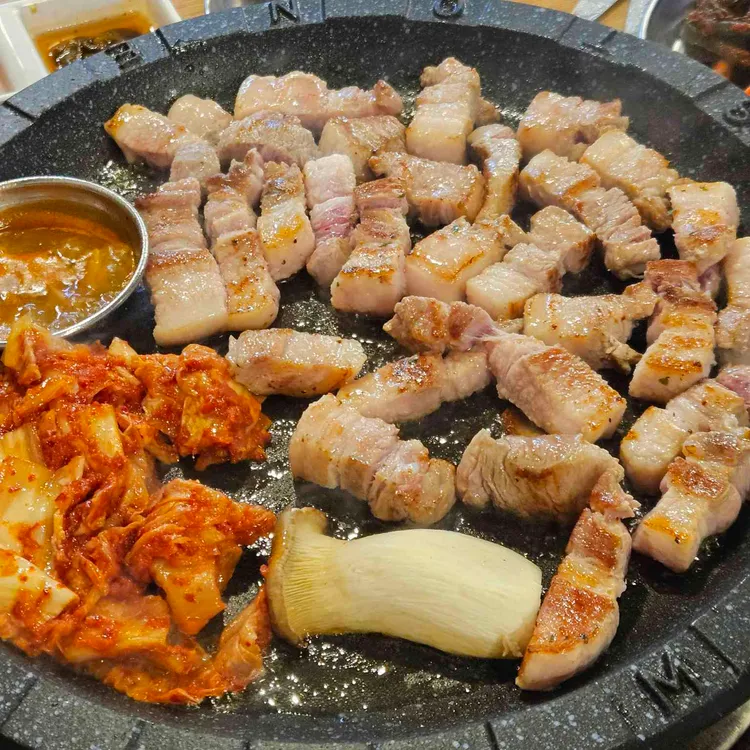 제주꽃돼지 대표 사진
