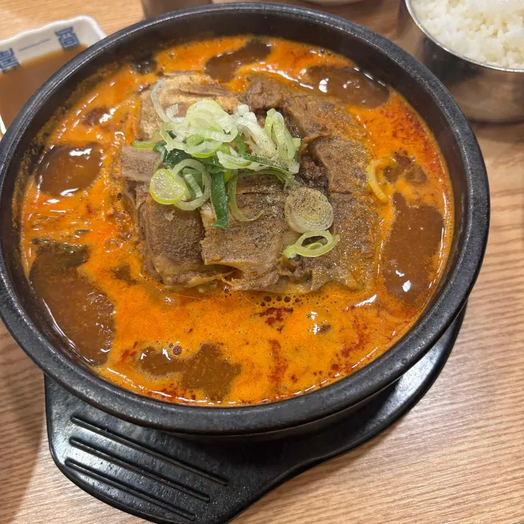 동네맛집뼈구이집 대표 사진