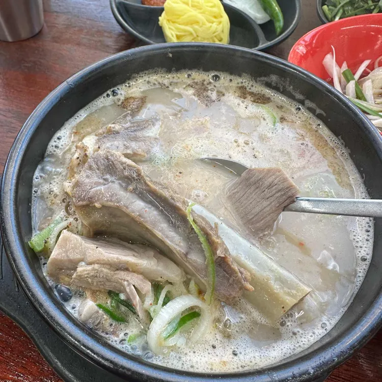 이순신국밥 대표 사진