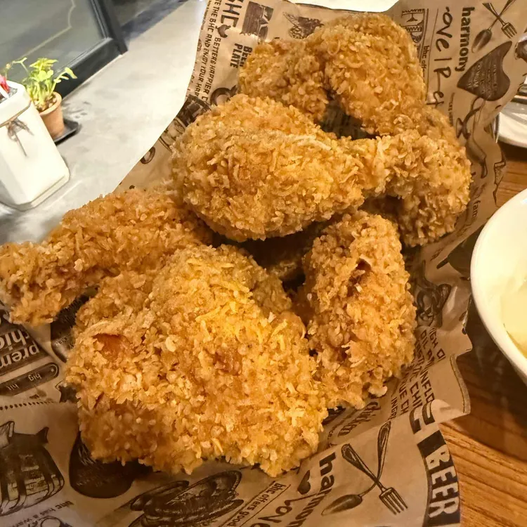 BHC치킨 광교웰빙타운점 - 광교 치킨, 후라이드 맛집 | 다이닝코드, 빅데이터 맛집검색
