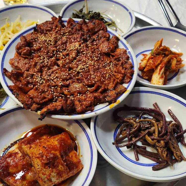 돈백석 사진 1